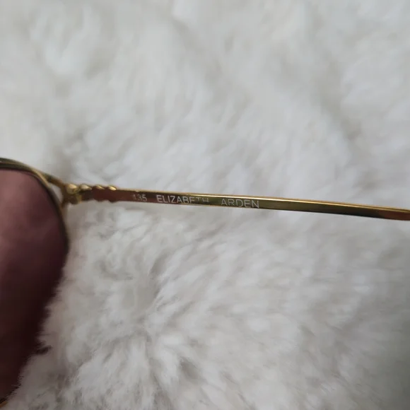 Vintage Elizabeth Arden Gold Metal Frame Sunglasses - Picture 4 of 5